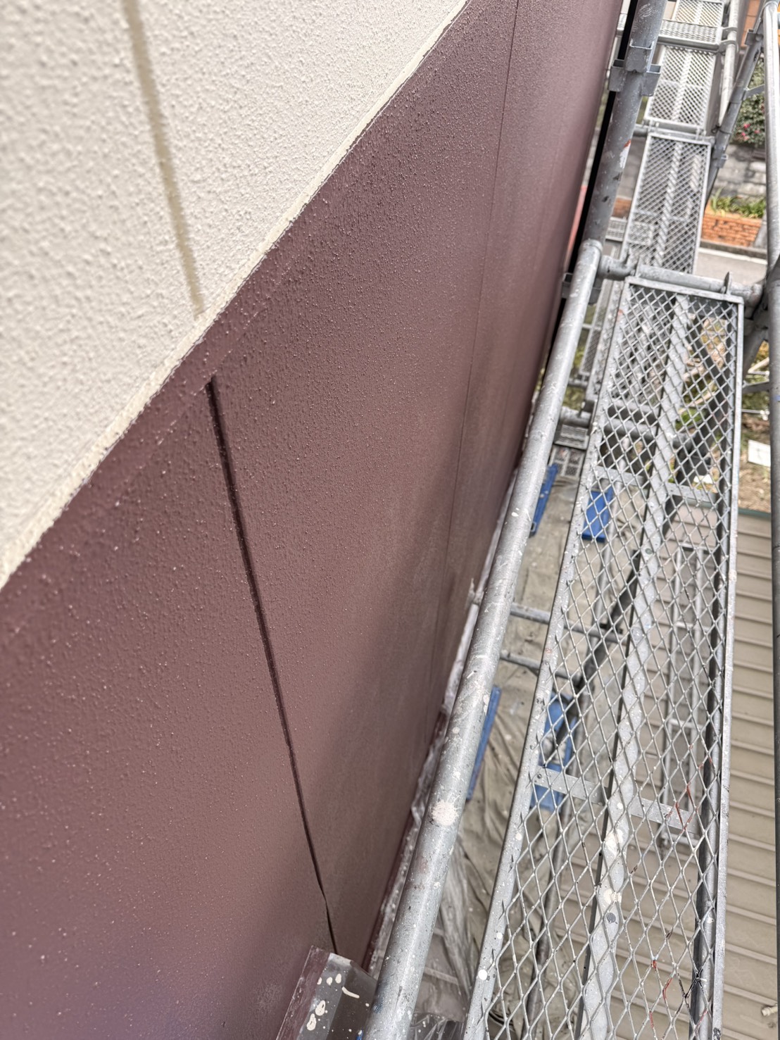 本巣市_上塗り完了①