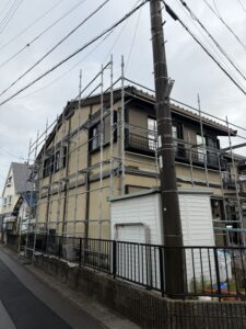 大垣市 外壁塗装 足場組立中